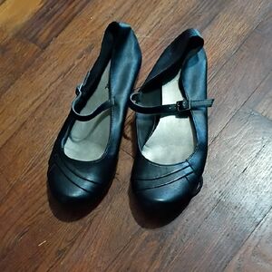 Black Flat Women's Shoes